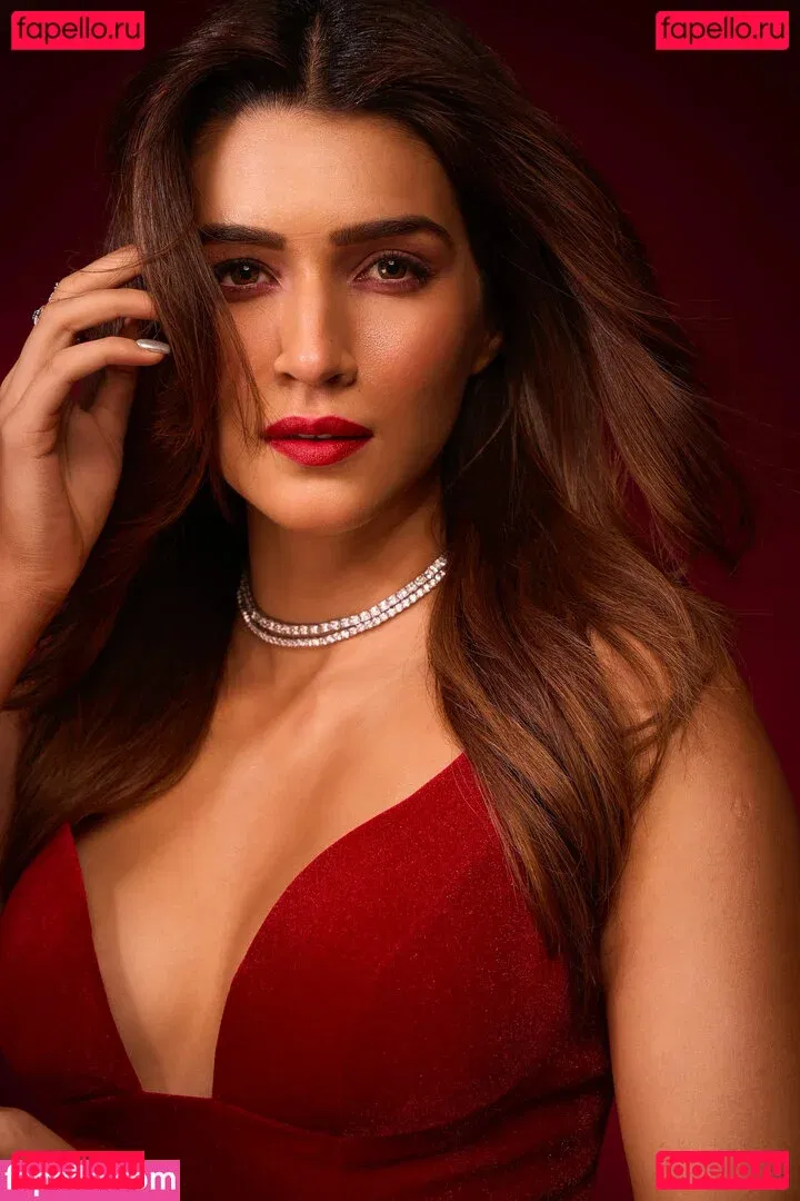 Kriti Sanon Onlyfans Photo Gallery 