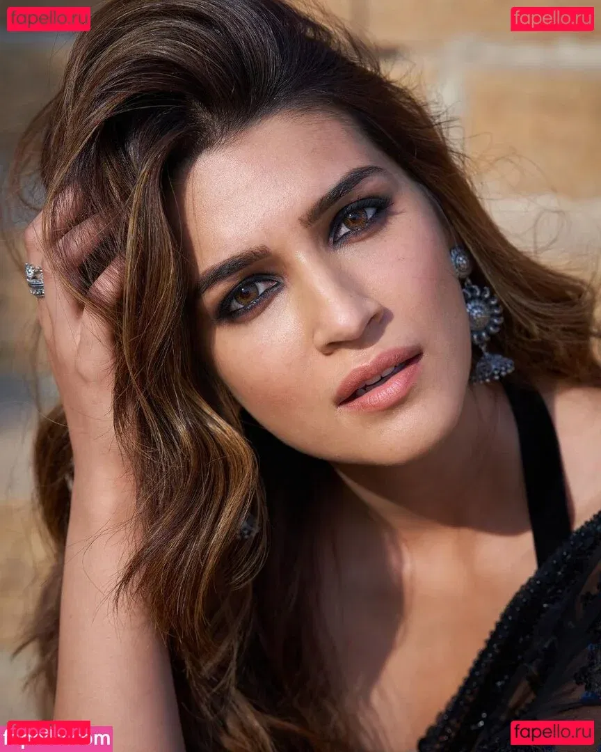 Kriti Sanon Onlyfans Photo Gallery 