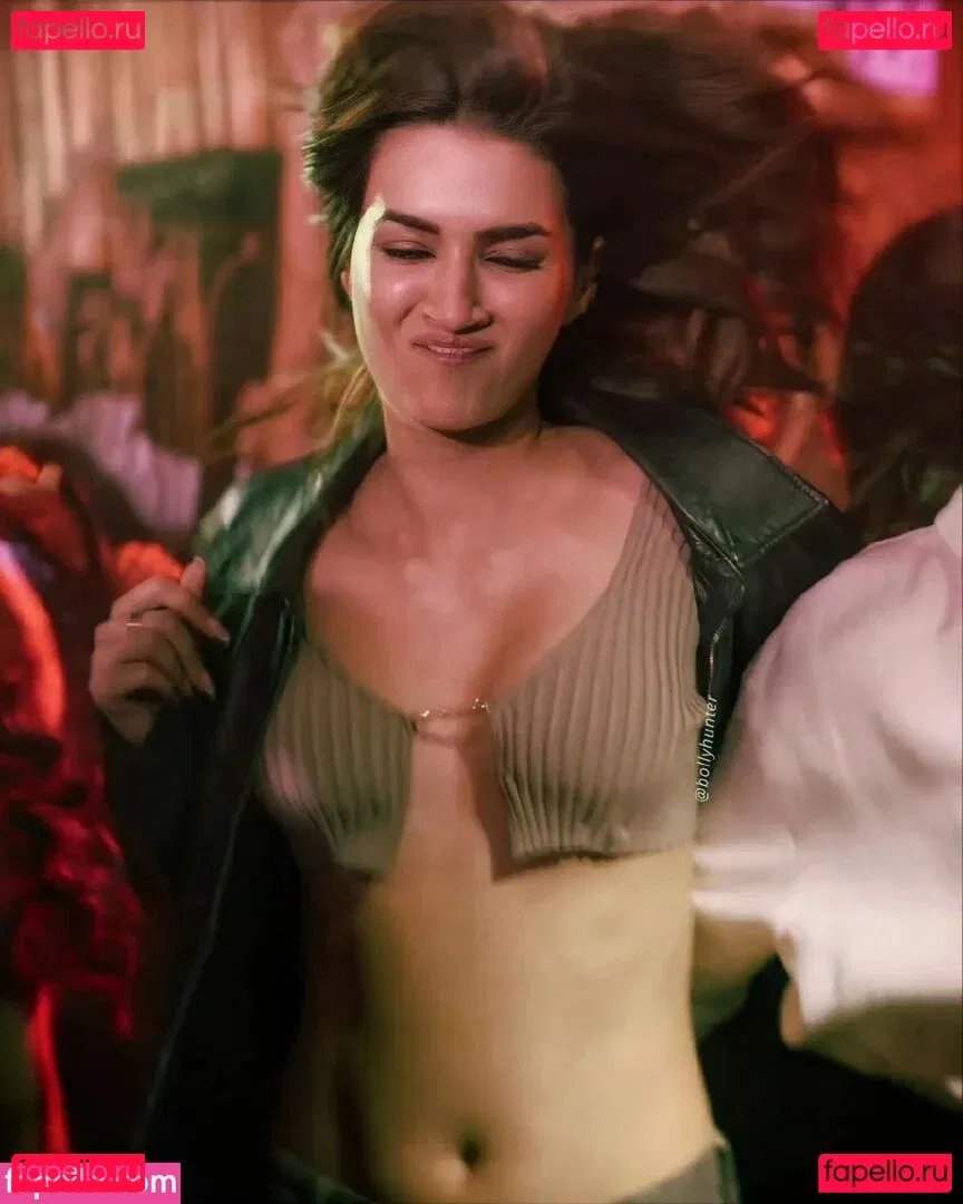 Kriti Sanon Onlyfans Photo Gallery 