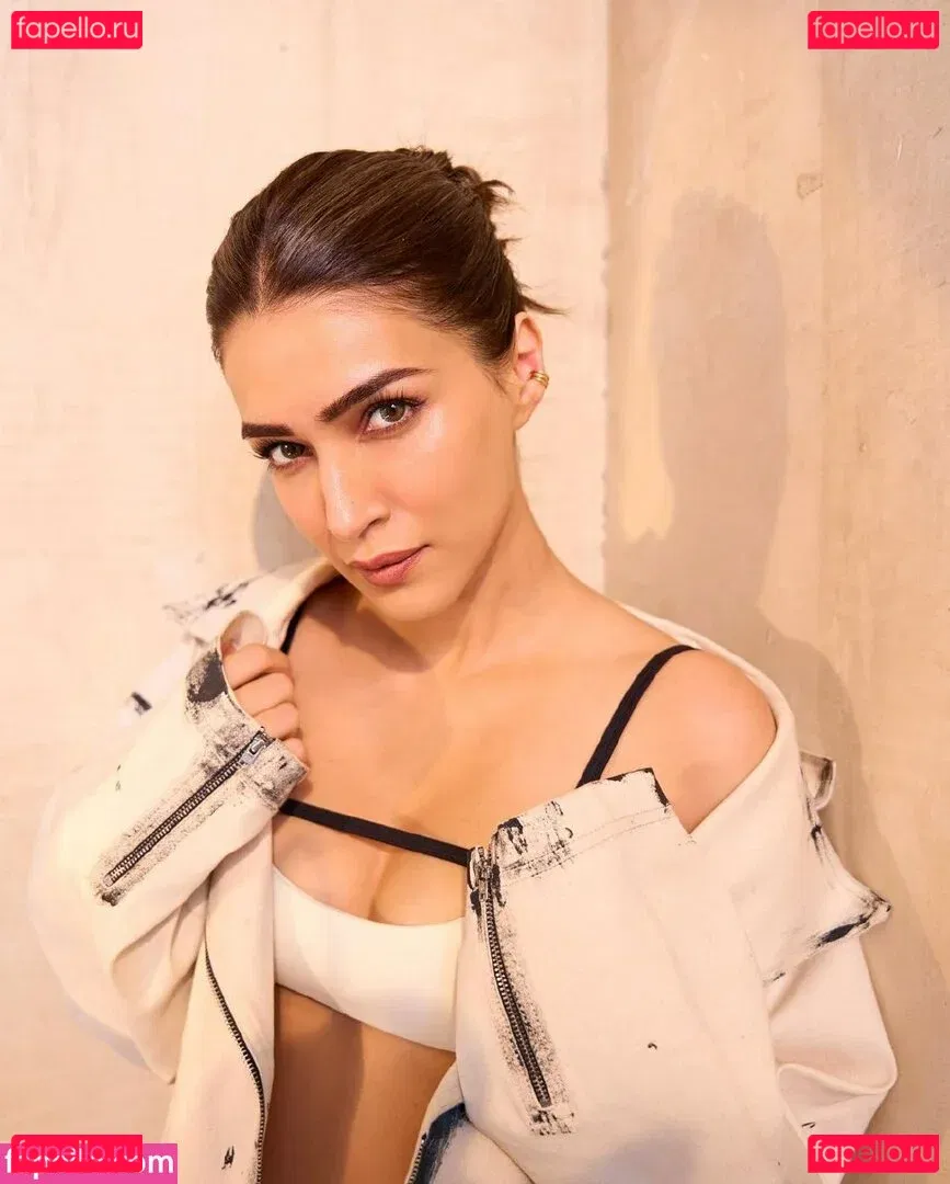 Kriti Sanon Onlyfans Photo Gallery 