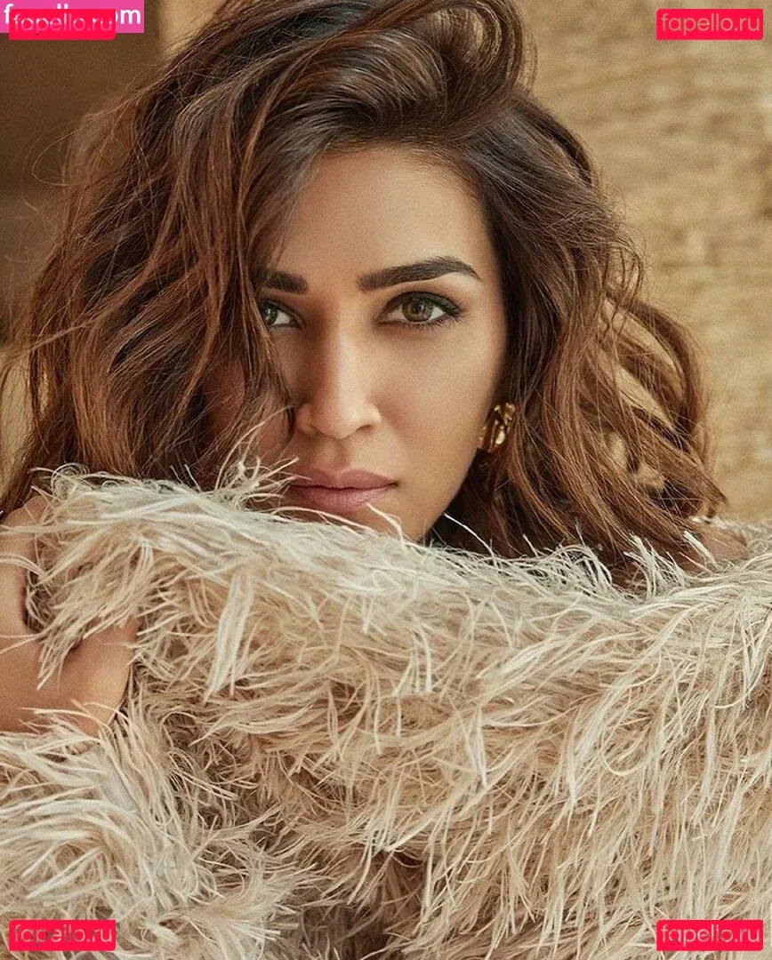 Kriti Sanon Onlyfans Photo Gallery 