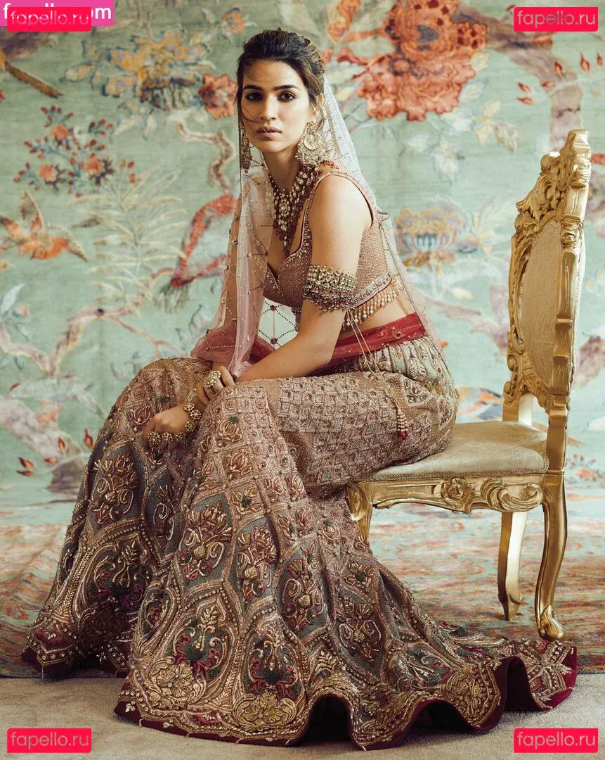 Kriti Sanon Onlyfans Photo Gallery 