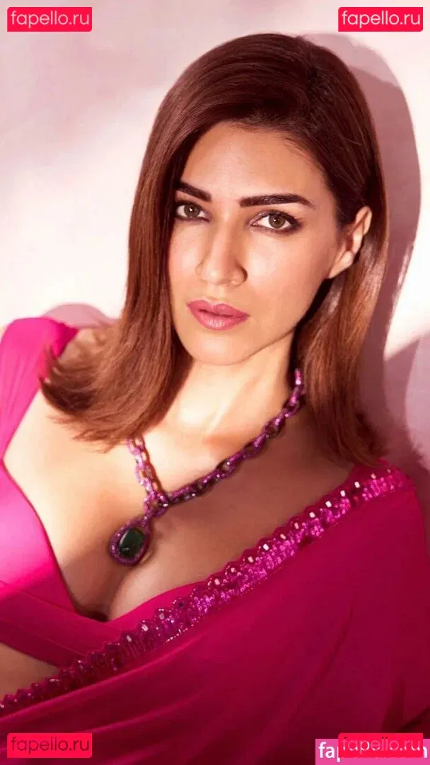 Kriti Sanon Onlyfans Photo Gallery 