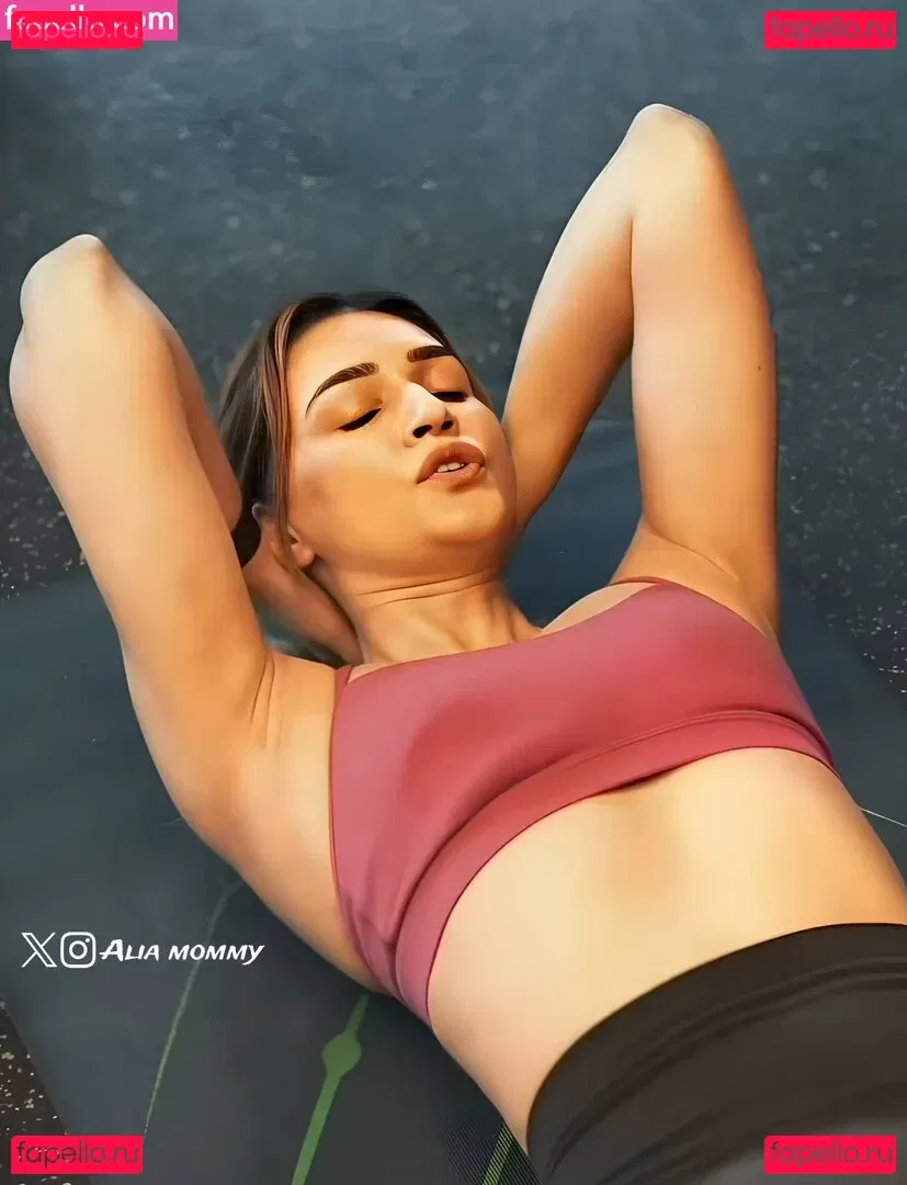 Kriti Sanon Onlyfans Photo Gallery 