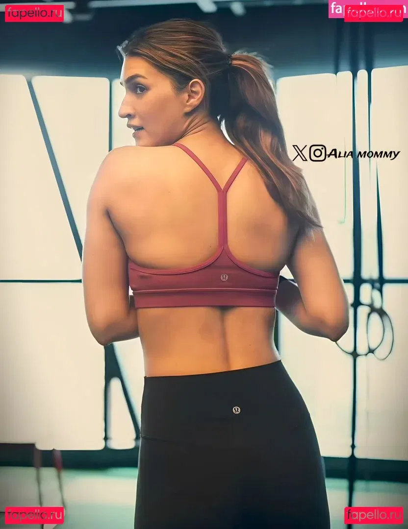 Kriti Sanon Onlyfans Photo Gallery 