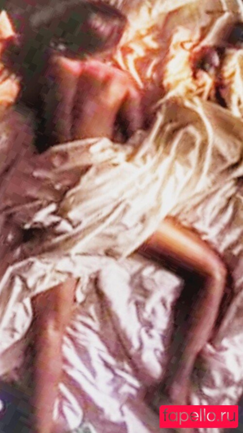 Kriti Sanon Nude Onlyfans Photo 21