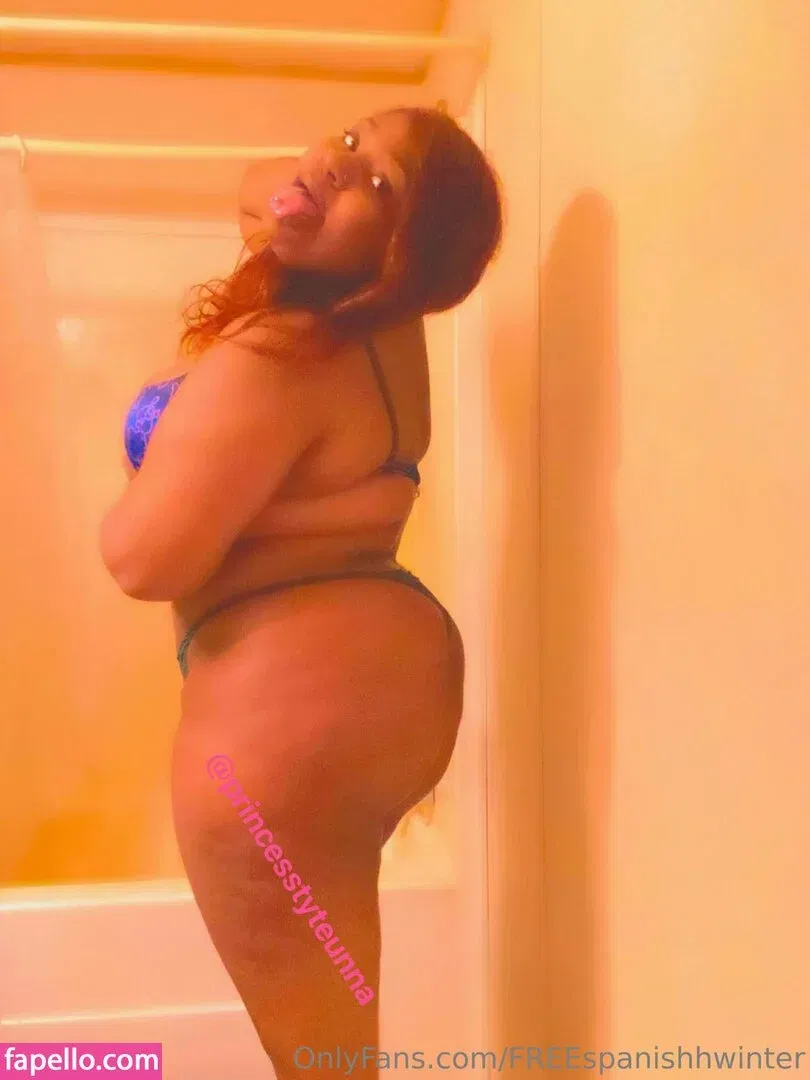 bigbootylatinamx Onlyfans Photo Gallery 