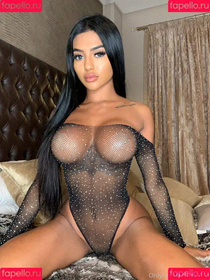 nursh Onlyfans Photo Gallery 