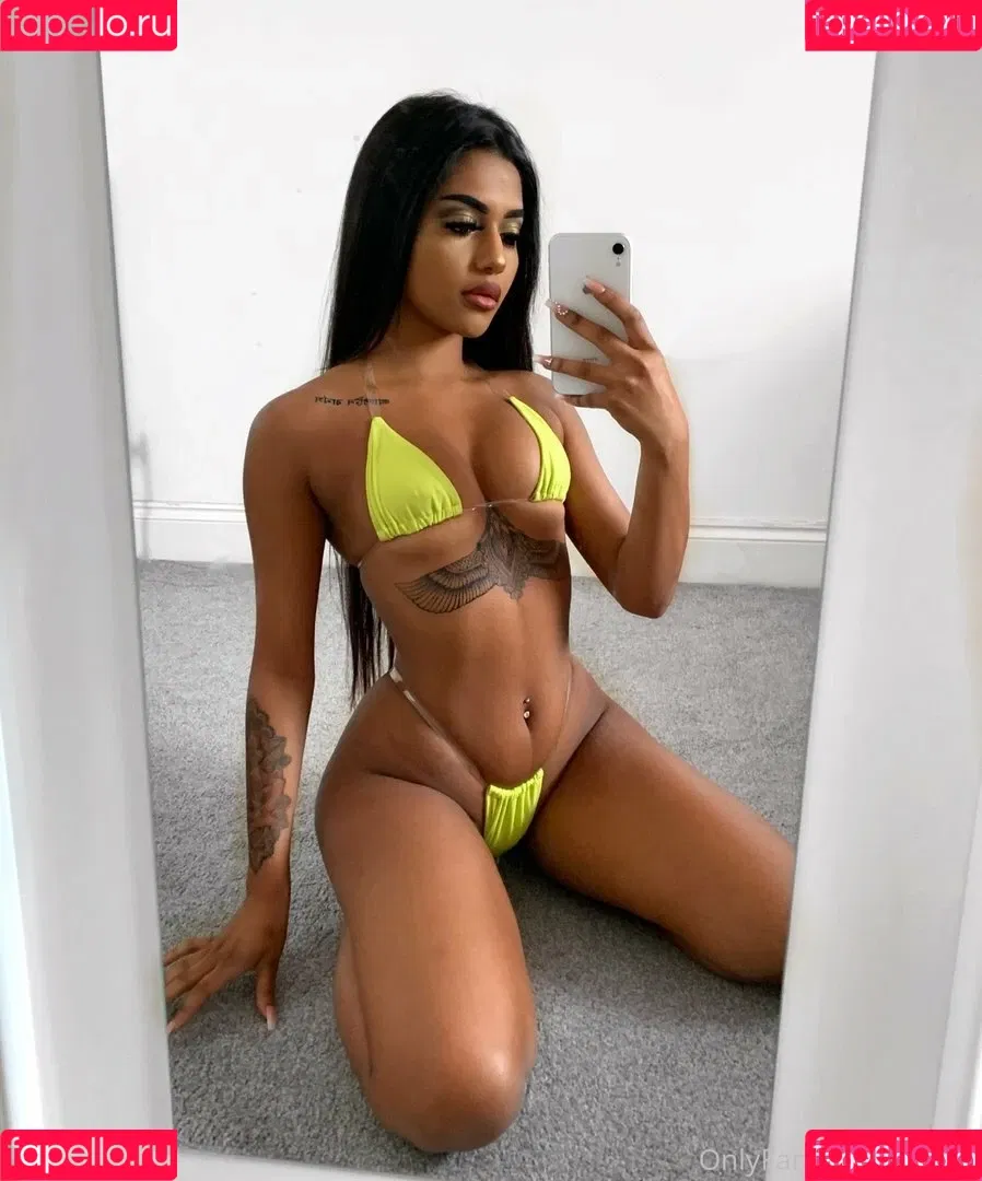 nursh Onlyfans Photo Gallery 