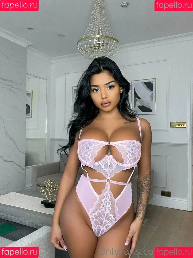 nursh Onlyfans Photo Gallery 