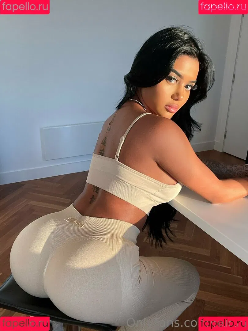 nursh Onlyfans Photo Gallery 