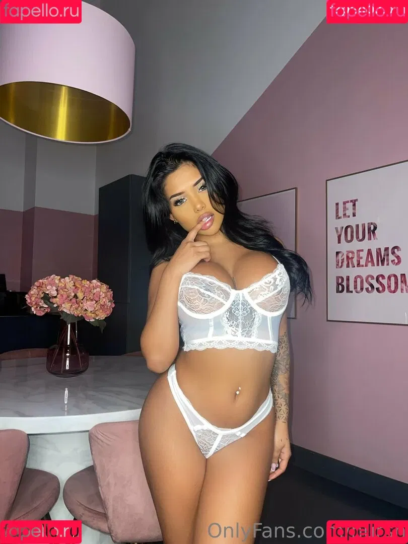 nursh Onlyfans Photo Gallery 
