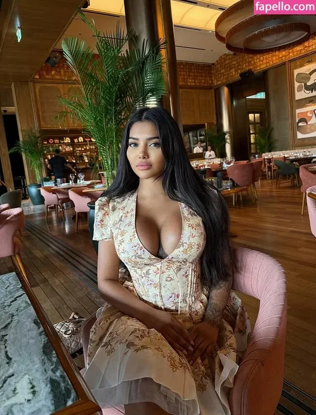 nursh Onlyfans Photo Gallery 