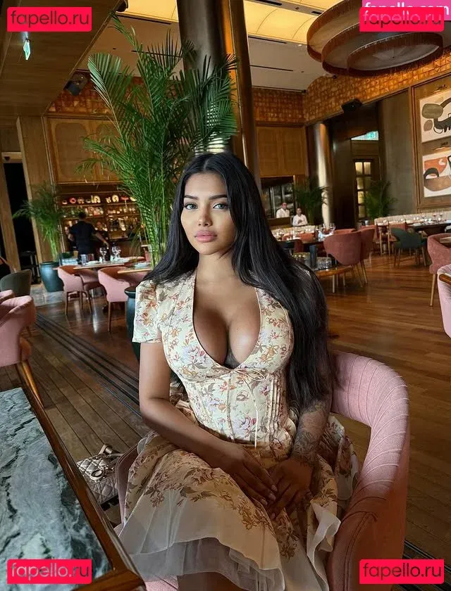 nursh Onlyfans Photo Gallery 