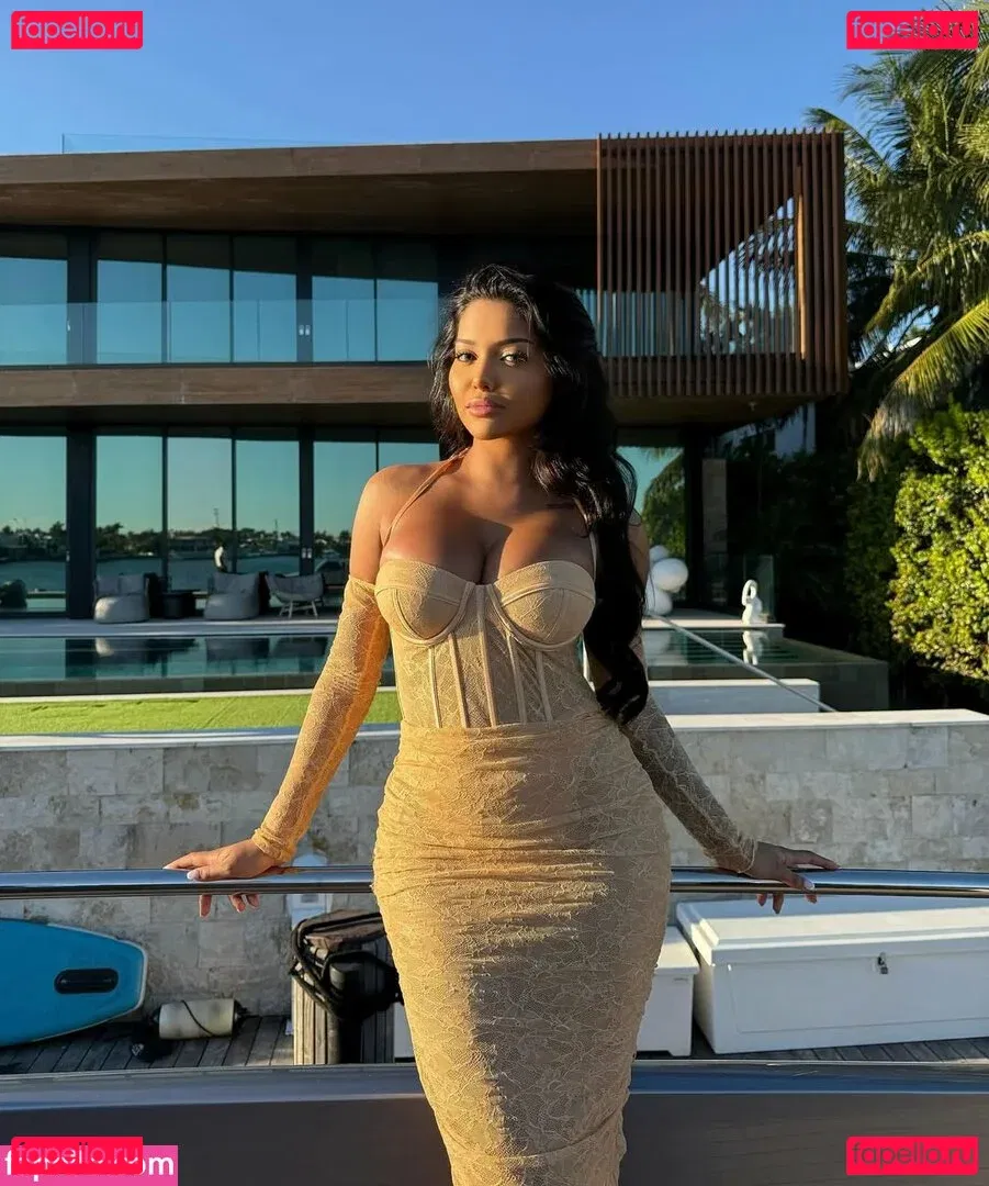 nursh Onlyfans Photo Gallery 