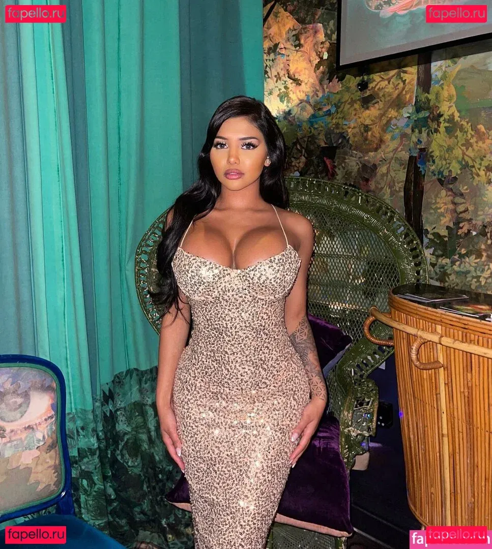 nursh Onlyfans Photo Gallery 