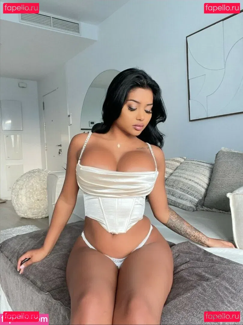 nursh Onlyfans Photo Gallery 