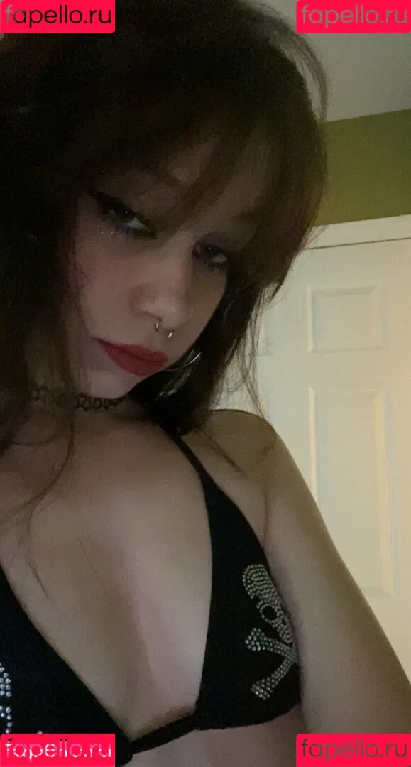 sluttylilypad Onlyfans Photo Gallery 