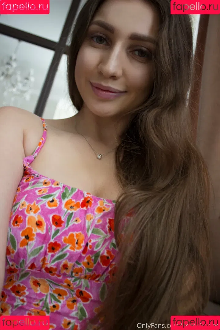 krisskissfree Onlyfans Photo Gallery 