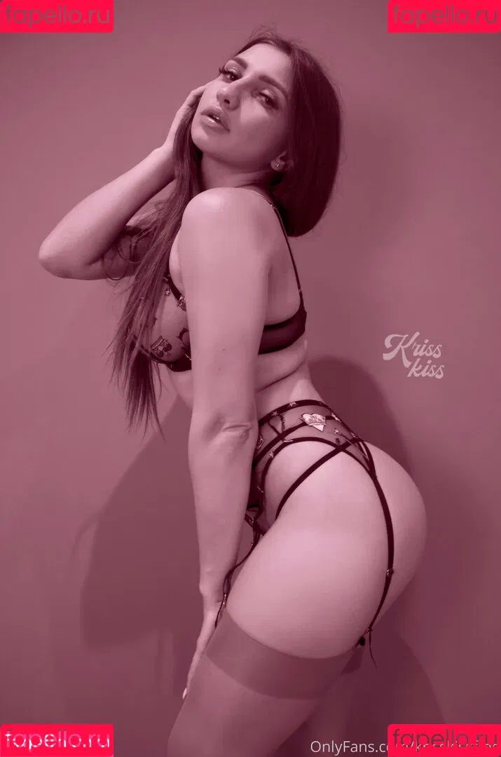 krisskissfree Onlyfans Photo Gallery 