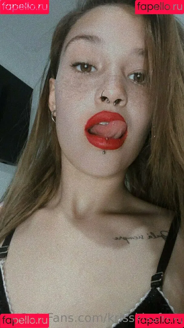krisskissfree Onlyfans Photo Gallery 