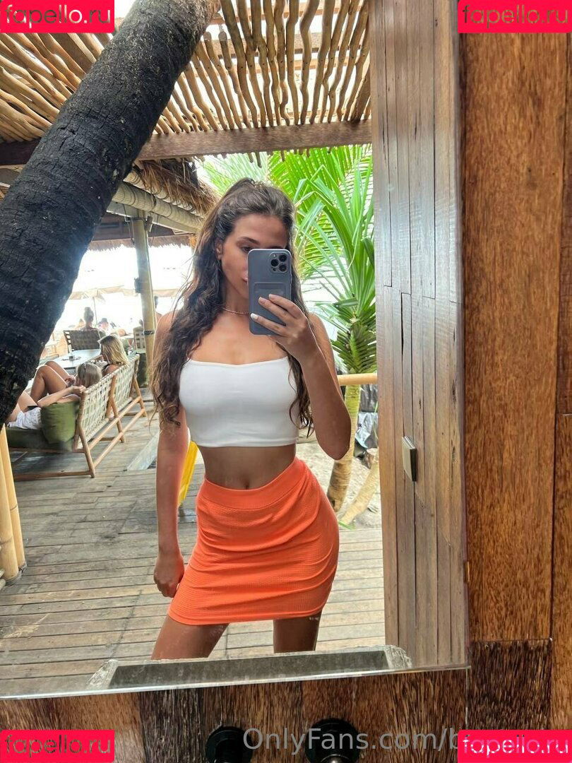 busty_ju Onlyfans Photo Gallery 