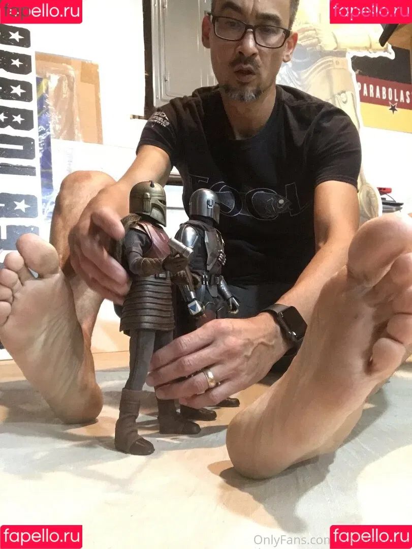 barefeeticus Onlyfans Photo Gallery 