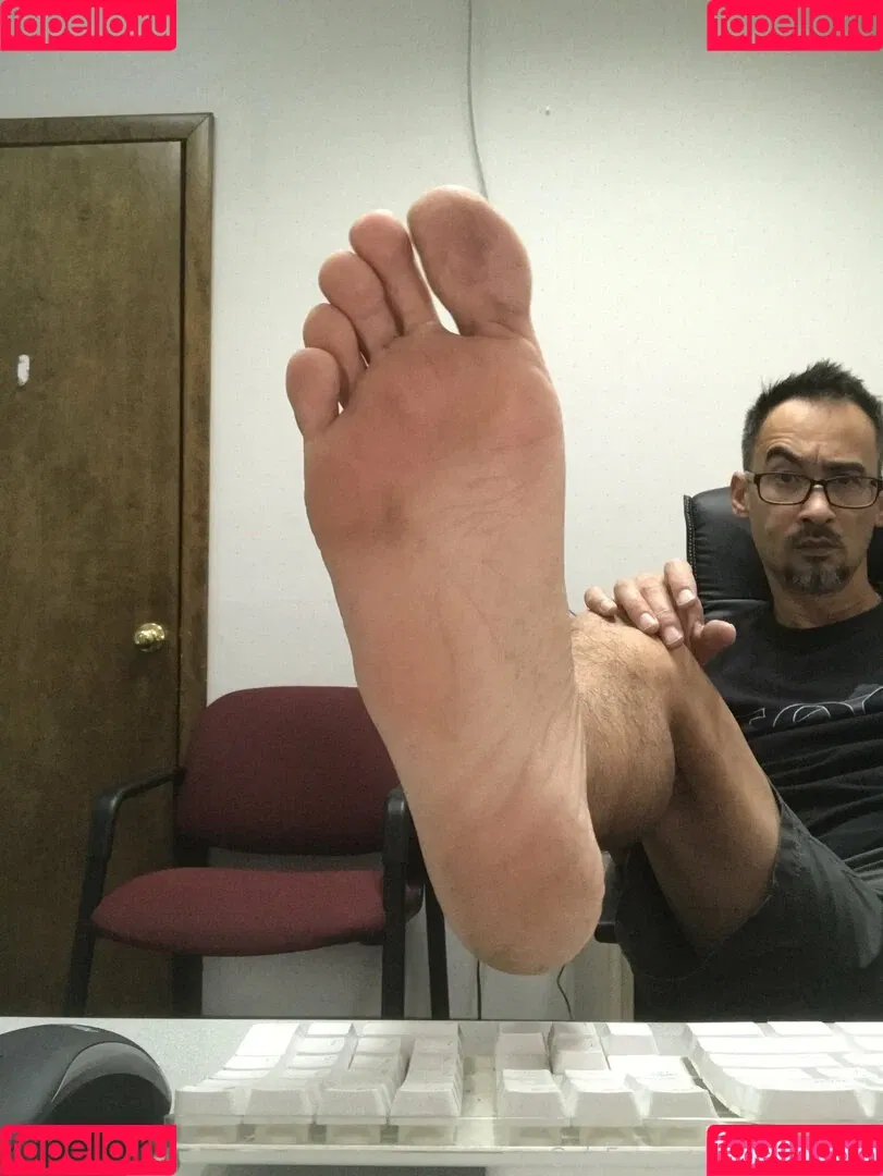 barefeeticus Onlyfans Photo Gallery 