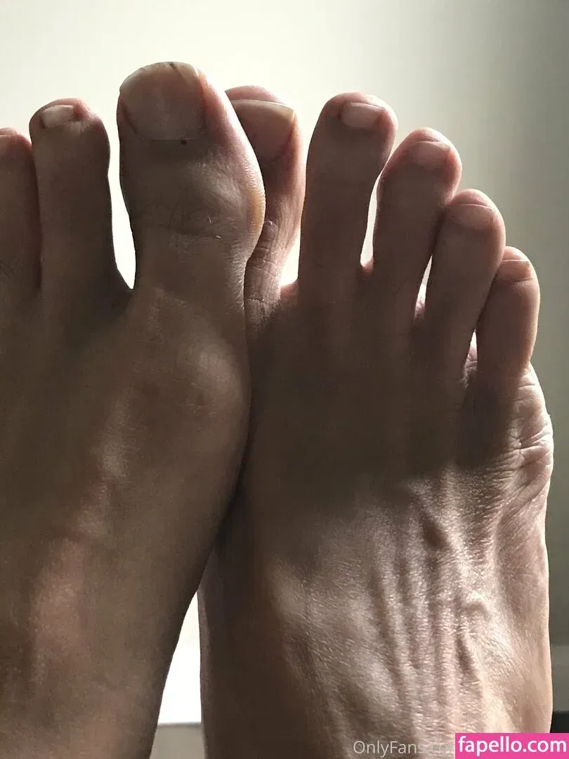 barefeeticus Onlyfans Photo Gallery 