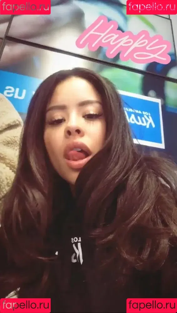 Cierra Ramirez Onlyfans Photo Gallery 
