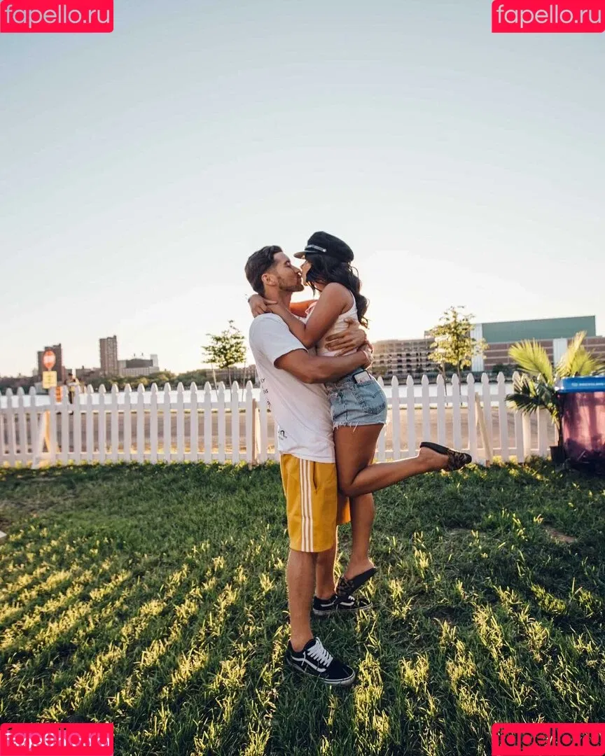 Cierra Ramirez Onlyfans Photo Gallery 
