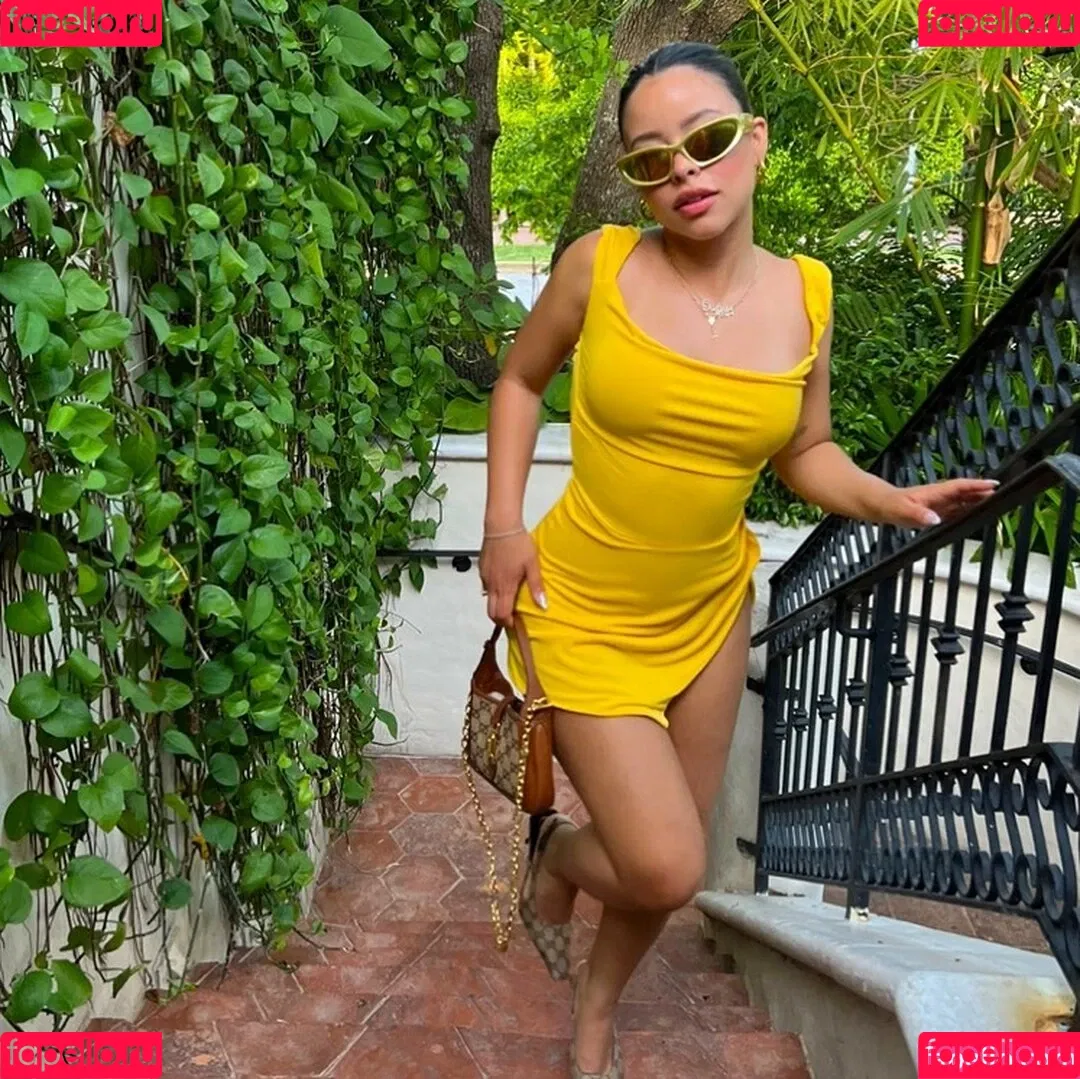 Cierra Ramirez Onlyfans Photo Gallery 