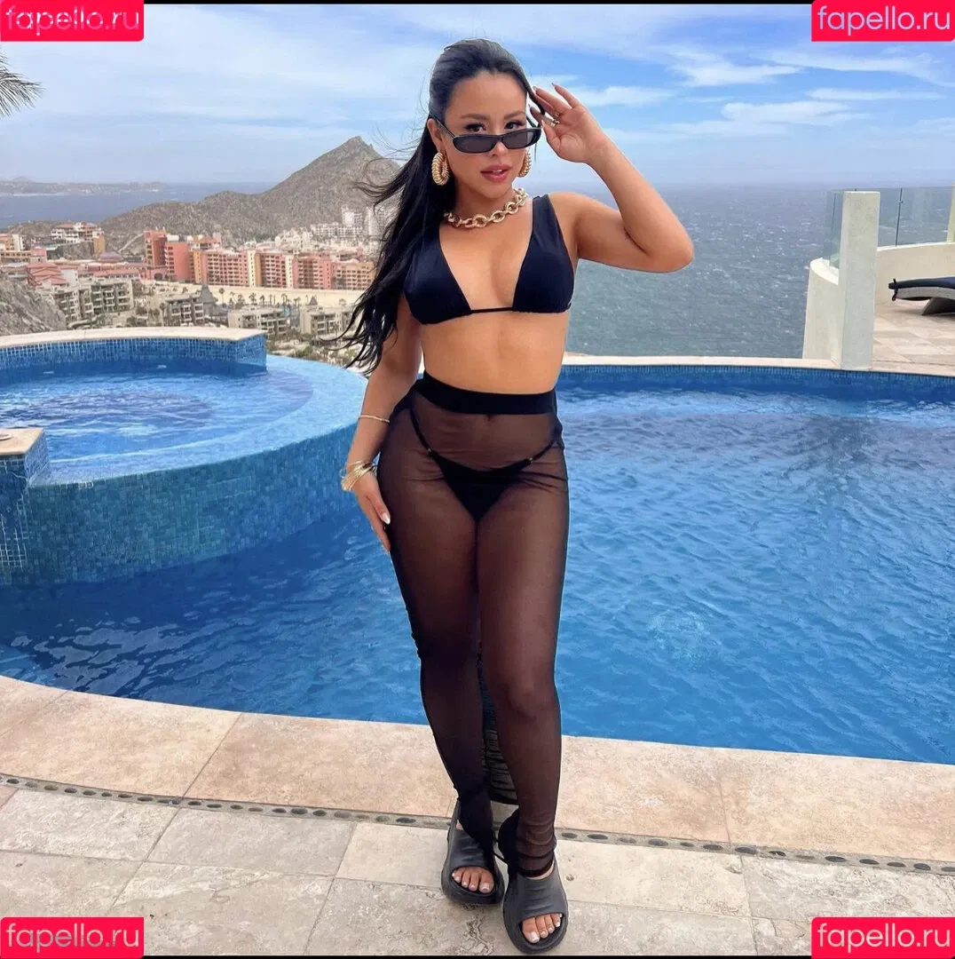 Cierra Ramirez Onlyfans Photo Gallery 