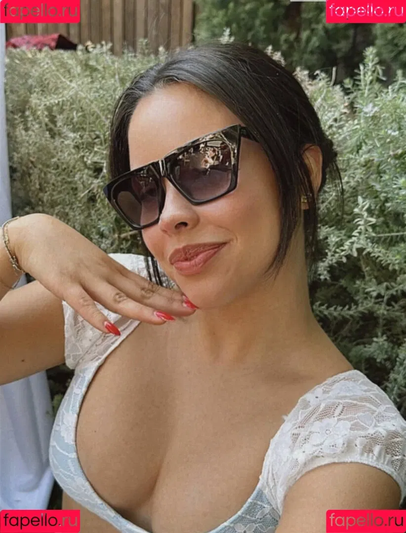 Cierra Ramirez Onlyfans Photo Gallery 