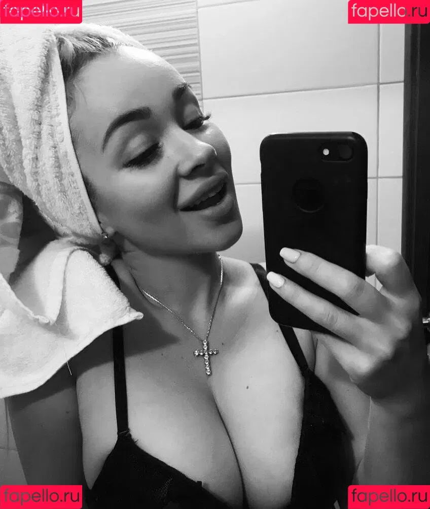 Anna Kostenko Onlyfans Photo Gallery 