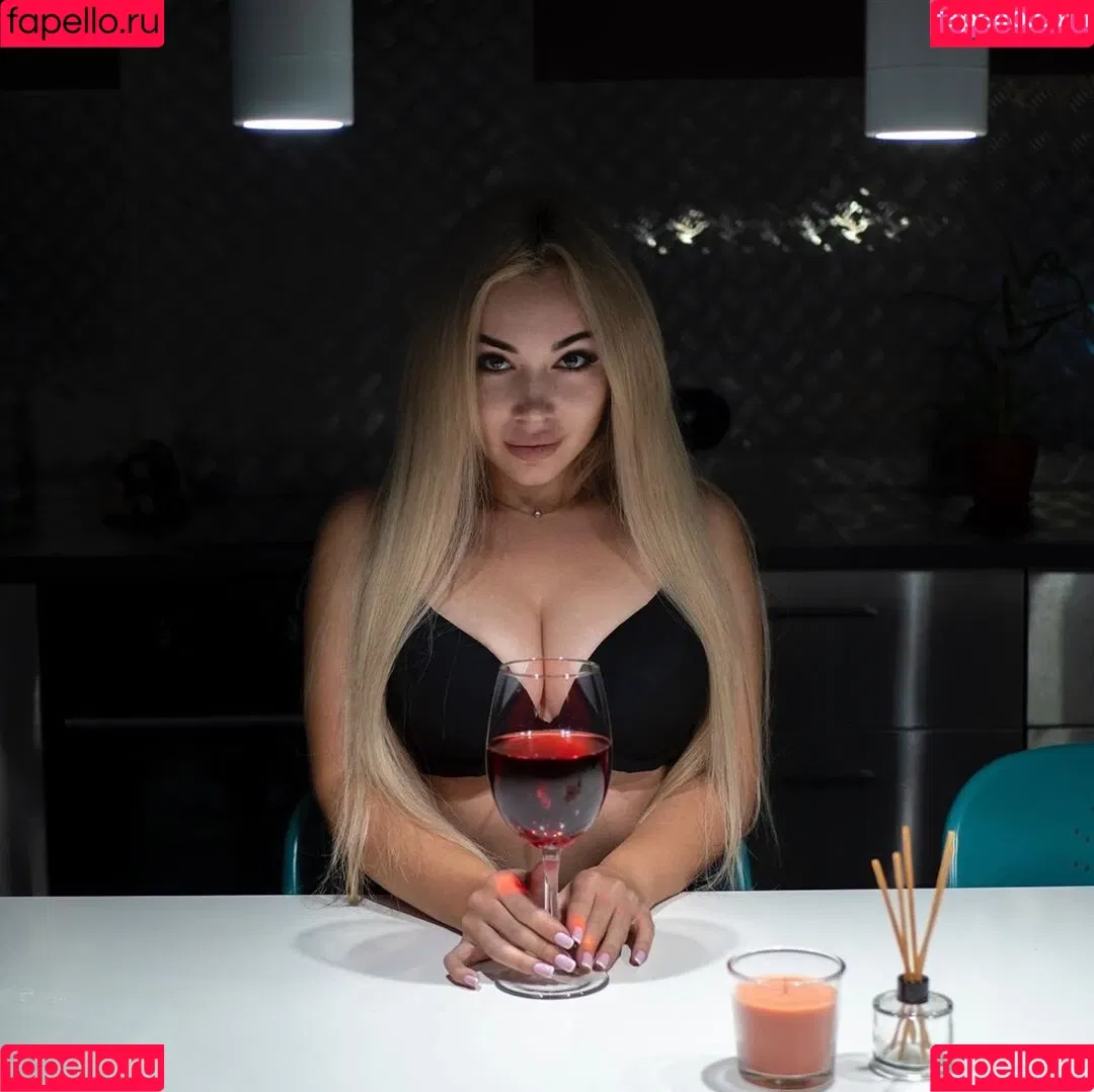 Anna Kostenko Onlyfans Photo Gallery 