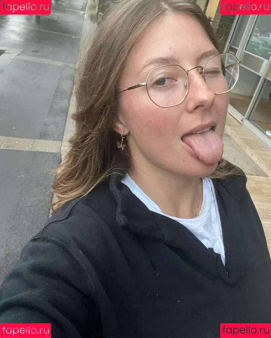 SliceOfSalami Onlyfans Photo Gallery 