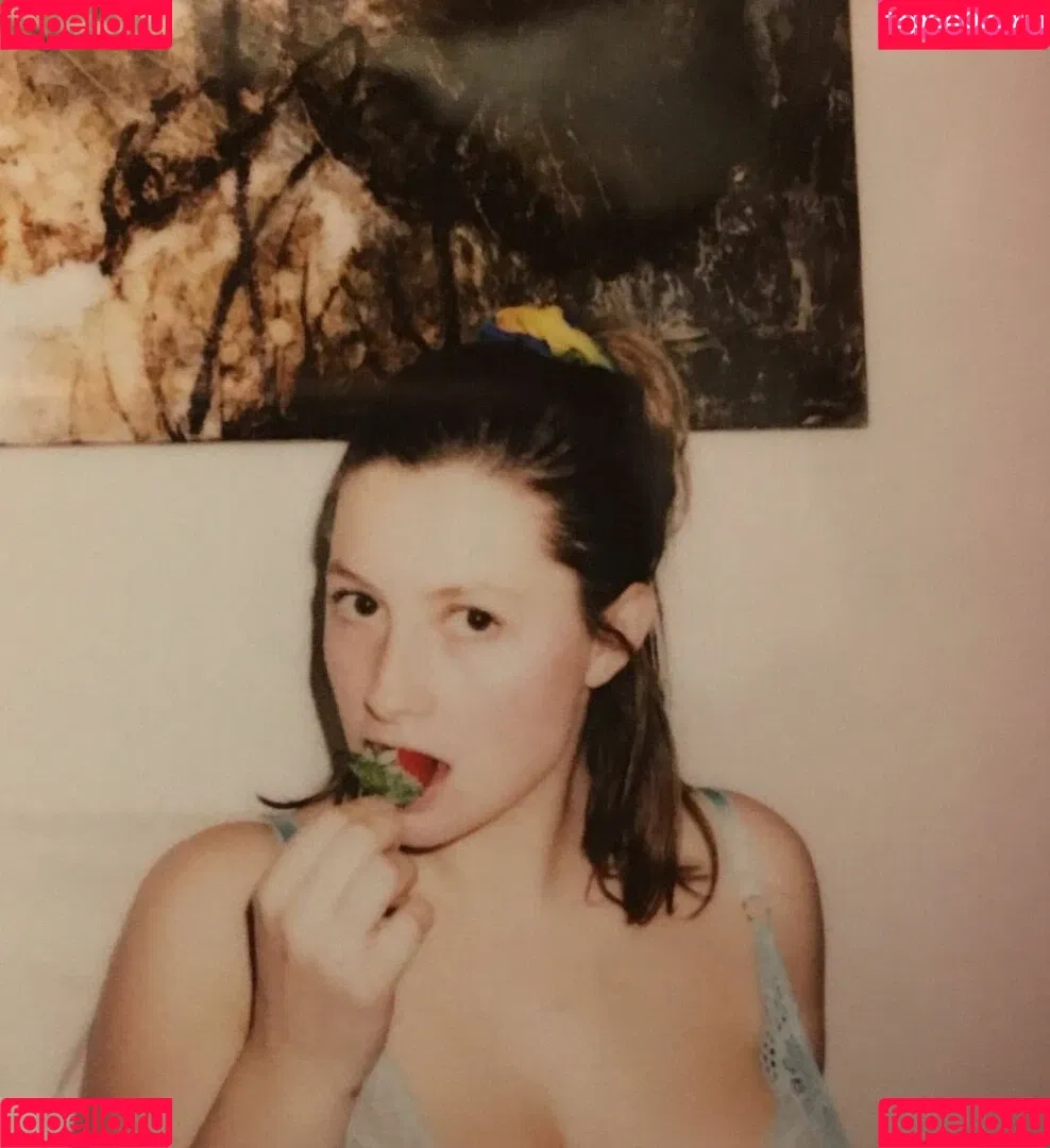 SliceOfSalami Onlyfans Photo Gallery 