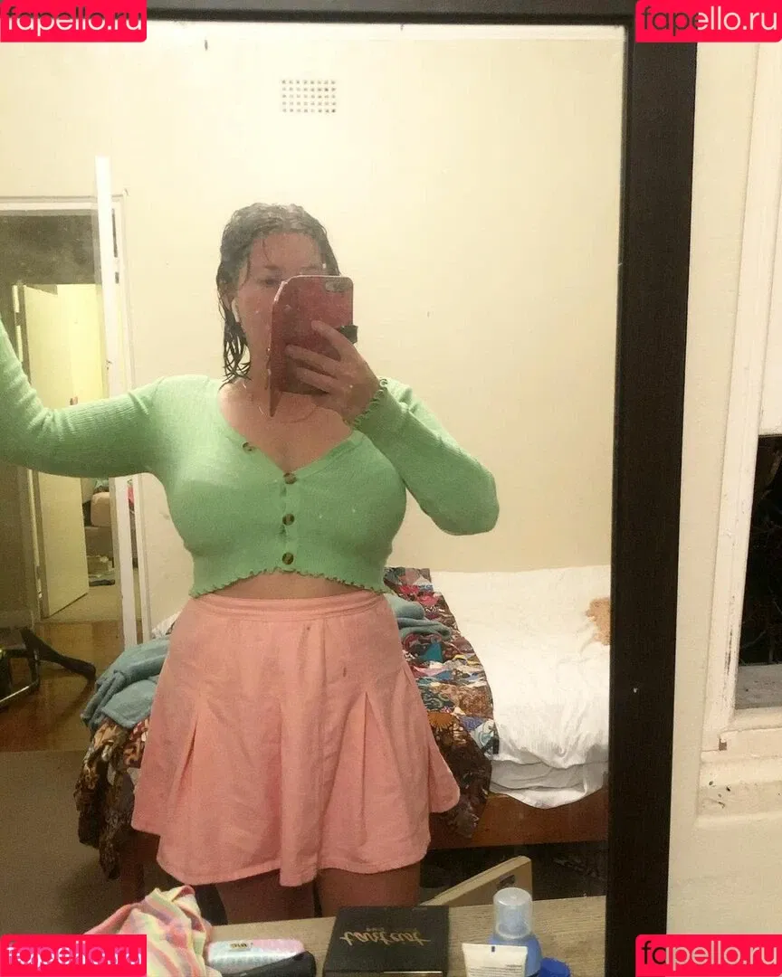 SliceOfSalami Onlyfans Photo Gallery 