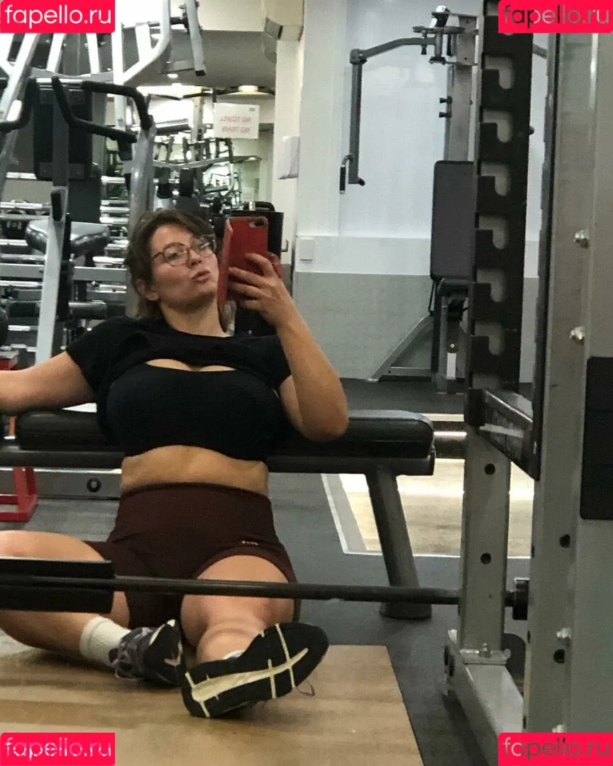 SliceOfSalami Onlyfans Photo Gallery 