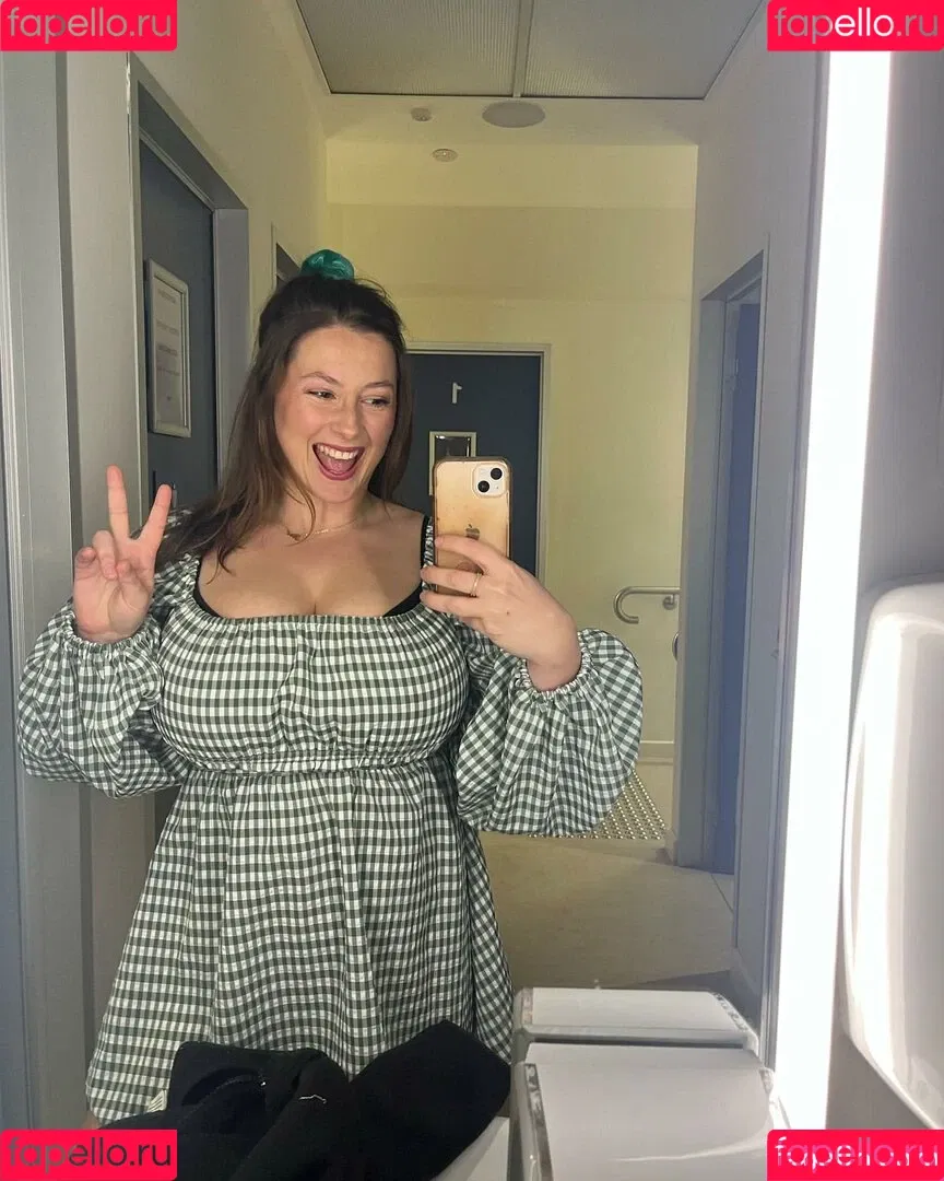SliceOfSalami Onlyfans Photo Gallery 