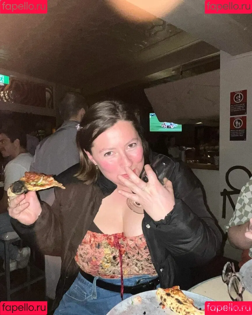 SliceOfSalami Onlyfans Photo Gallery 