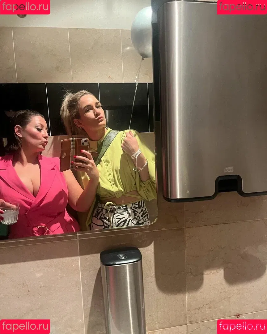 SliceOfSalami Onlyfans Photo Gallery 