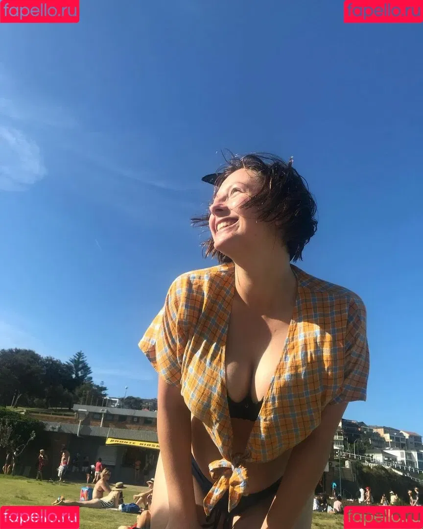 SliceOfSalami Onlyfans Photo Gallery 