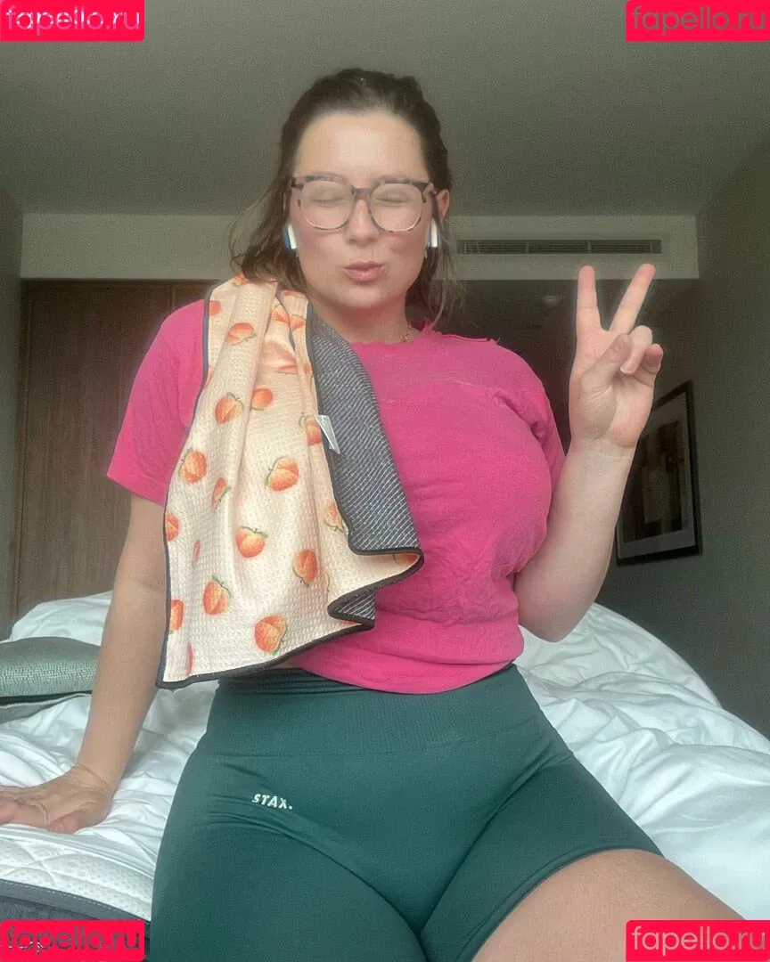 SliceOfSalami Onlyfans Photo Gallery 