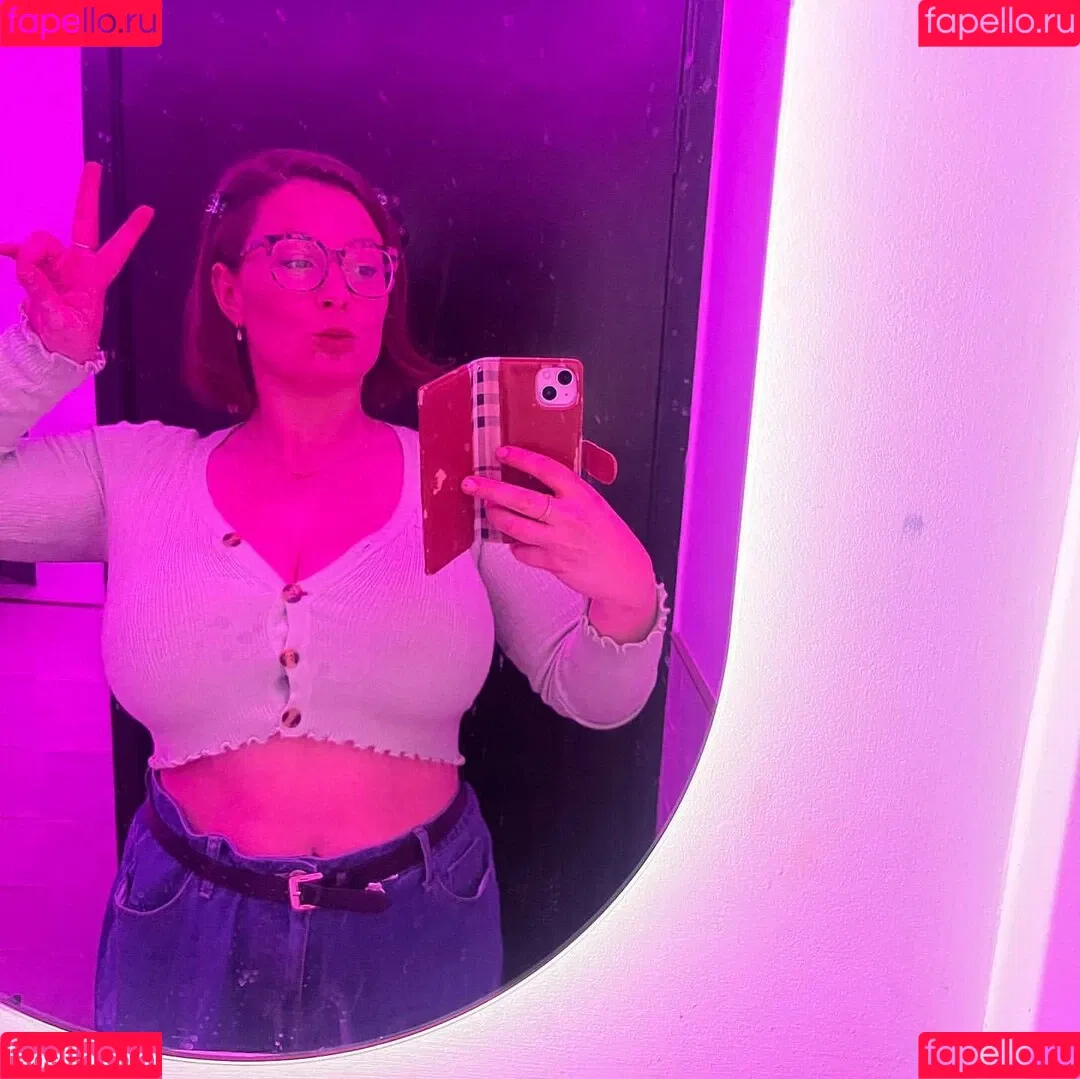 SliceOfSalami Onlyfans Photo Gallery 