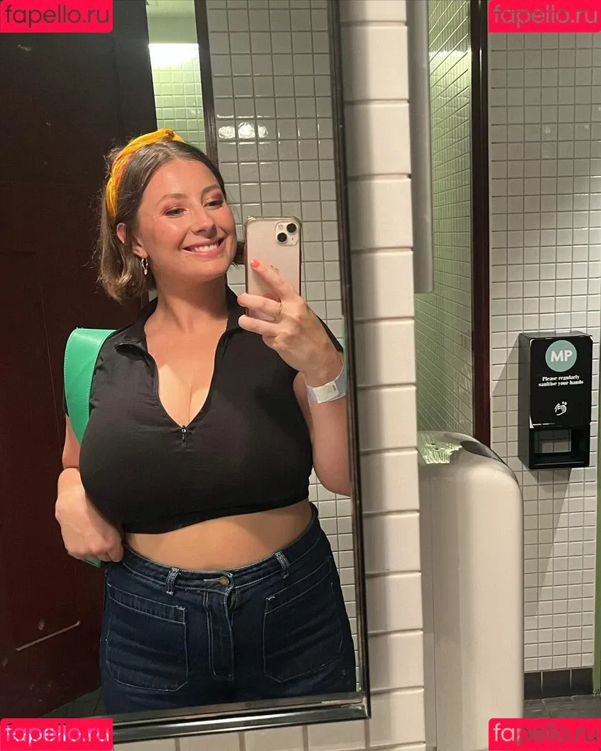 SliceOfSalami Onlyfans Photo Gallery 