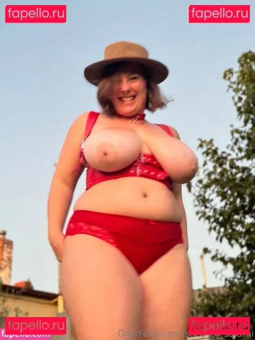 SliceOfSalami Onlyfans Photo Gallery 