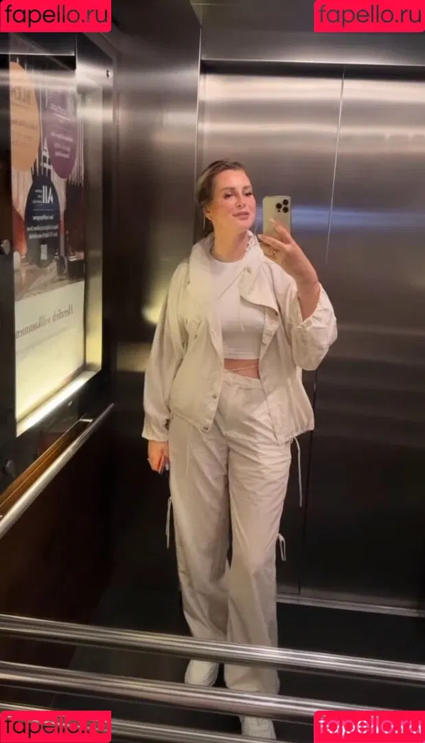 Maren Wolf Onlyfans Photo Gallery 