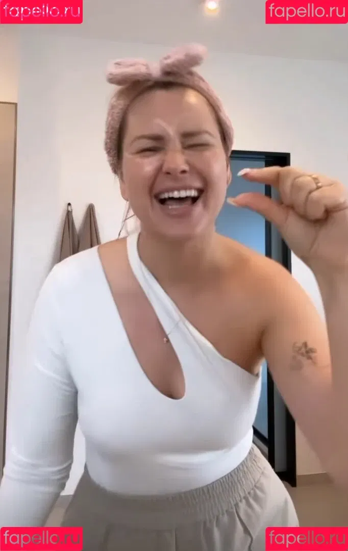 Maren Wolf Onlyfans Photo Gallery 